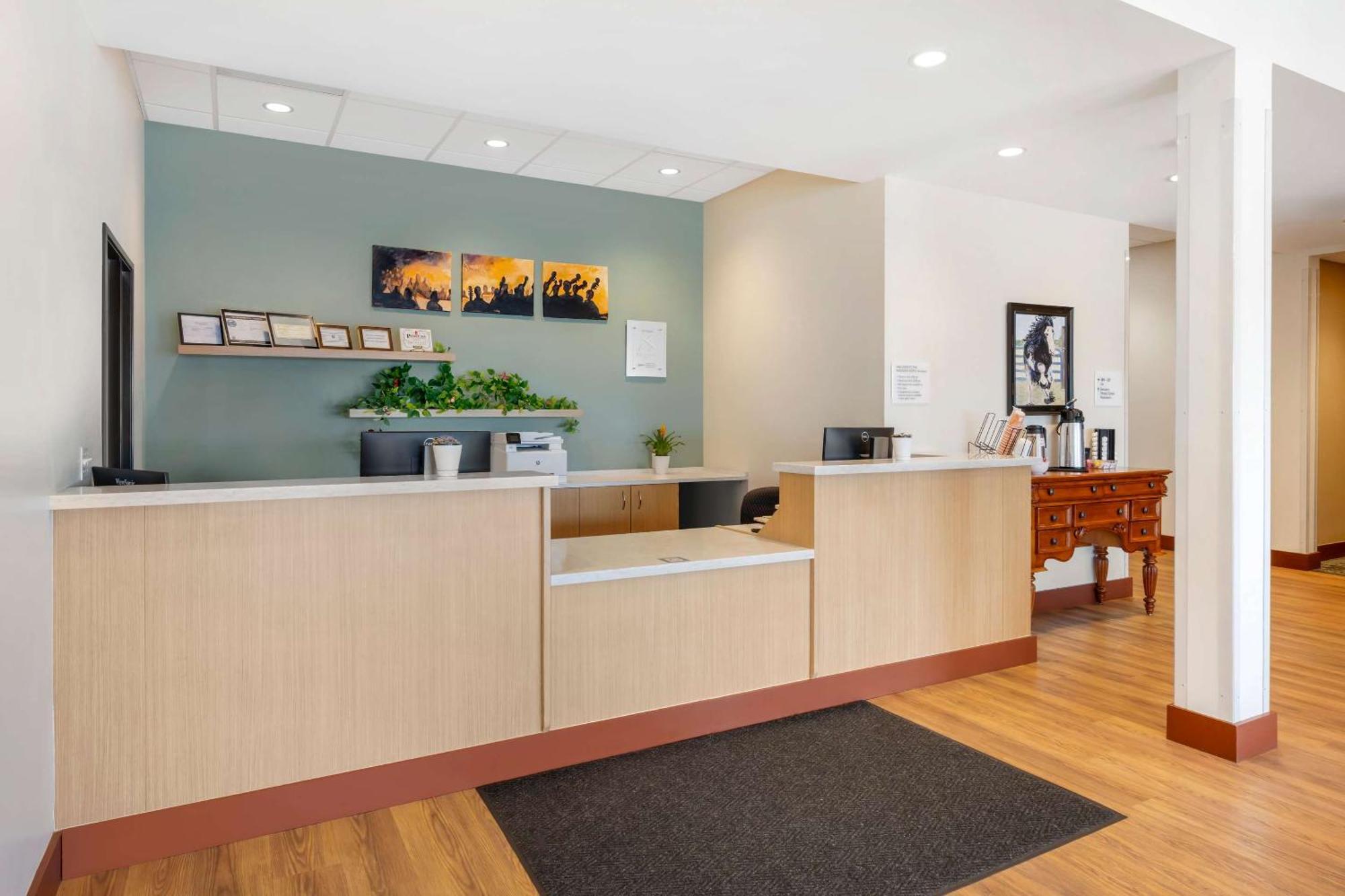 Radisson Airport Hotel