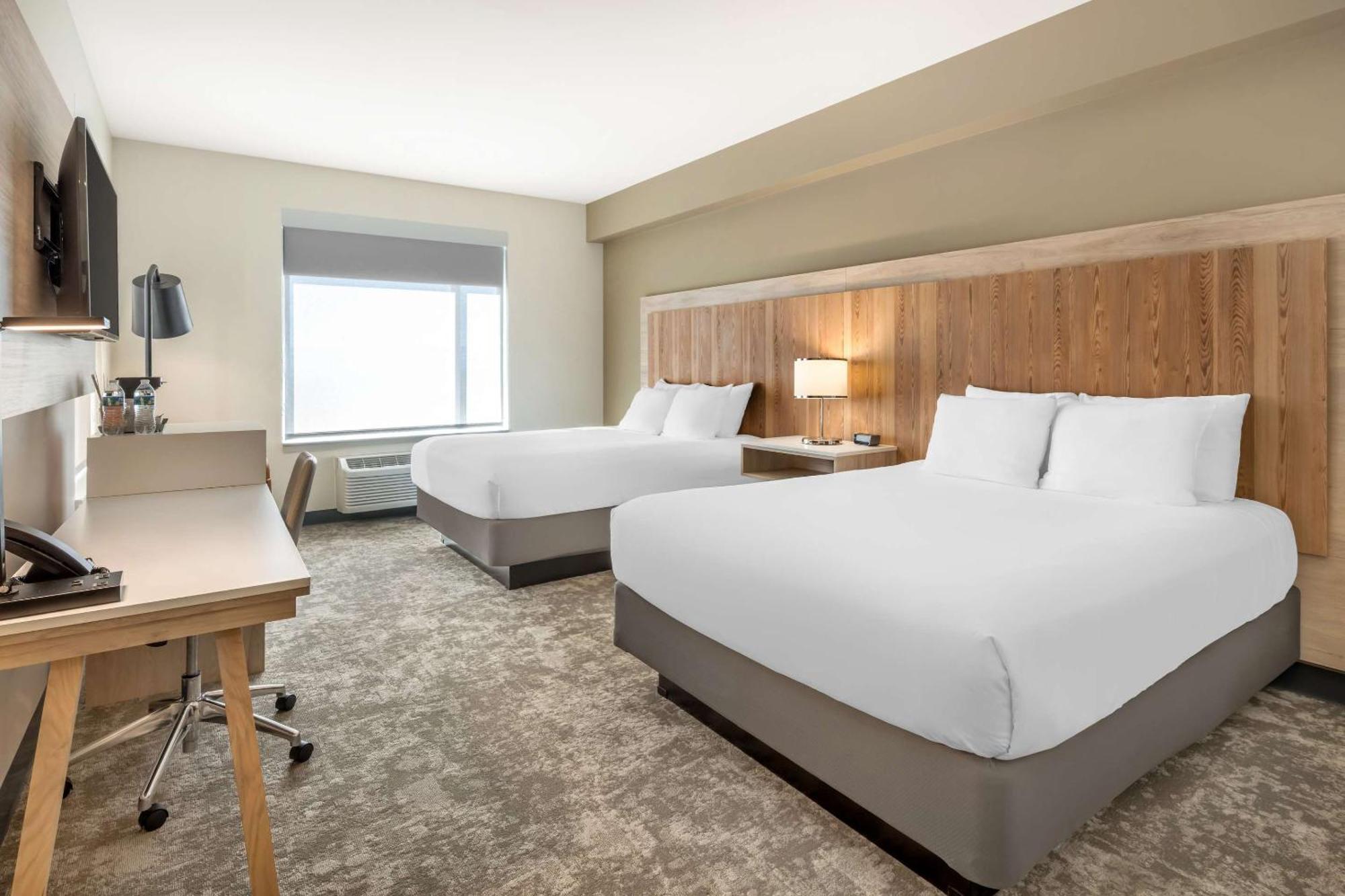 Radisson Airport Hotel